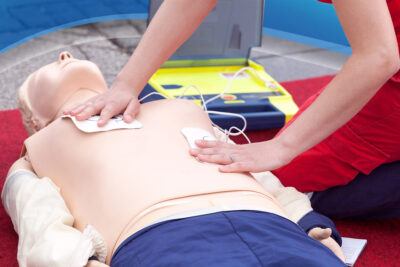 Suporte Básico de Vida com Desfibrilhação Automática Externa